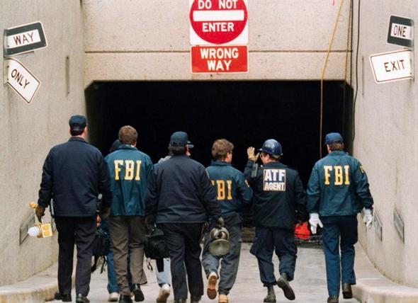 تصاویر : اولین حمله القاعده به برج‌های دوقلو