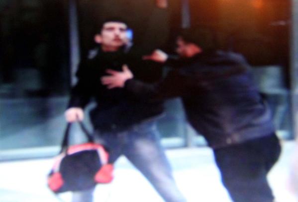 تصاویر : کتک کاری در مراسم سخنرانی احمدی نژاد در ترکیه