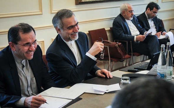 تصاویر : جلسه داخلی هیات مذاکره کننده ایرانی