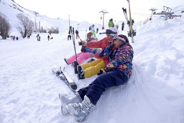 تصاویر : گزارش رویترز از پیست اسکی دیزین