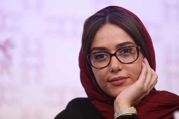 تصاویر : محمدرضا عارف و همسرش روی فرش قرمز