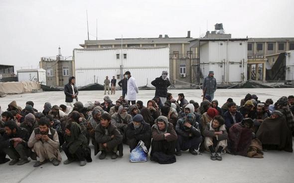 تصاویر : کمپ ترک اعتیاد کابل