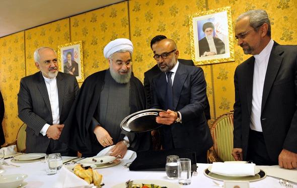 تصاویر : دیدار روحانی با ایرانیان مقیم ایتالیا