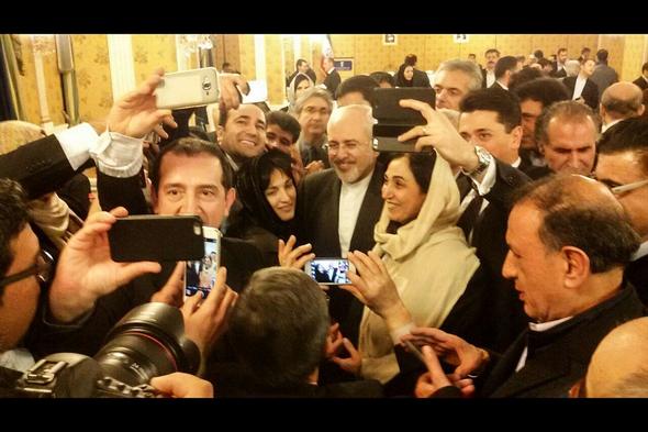 تصاویر : دیدار روحانی با ایرانیان مقیم ایتالیا