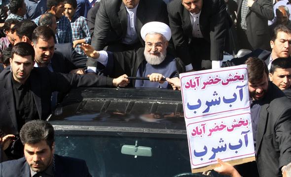 تصاویر : سفر روحانی به یزد تصاویر : سفر روحانی به یزد