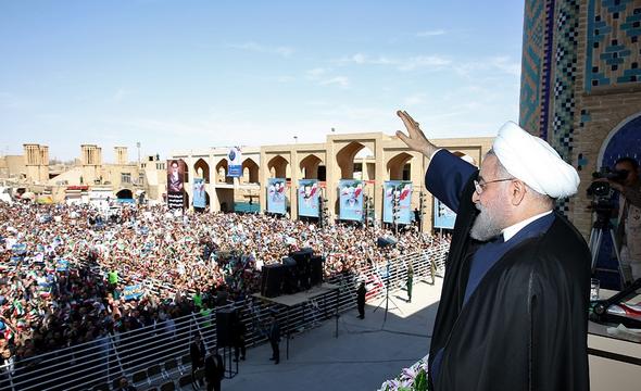 تصاویر : سفر روحانی به یزد تصاویر : سفر روحانی به یزد
