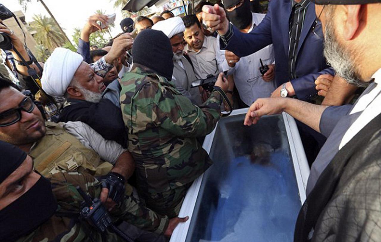 تصاویر : تحویل جسد عزت‌الدوری به دولت عراق