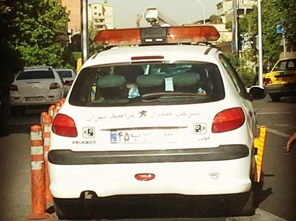 ماشین پلیس‌های دوربین‌دار در تهران چه می‌کنند؟