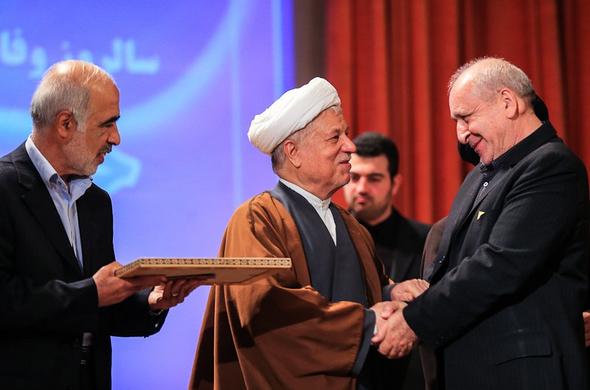 تصاویر : گرامیداشت روز معلم در دانشگاه امیرکبیر با حضور آیت الله هاشمی تصاویر : گرامیداشت روز معلم در دانشگاه امیرکبیر با حضور آیت الله هاشمی