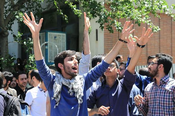 تصاویر : گرامیداشت روز معلم در دانشگاه امیرکبیر با حضور آیت الله هاشمی تصاویر : گرامیداشت روز معلم در دانشگاه امیرکبیر با حضور آیت الله هاشمی