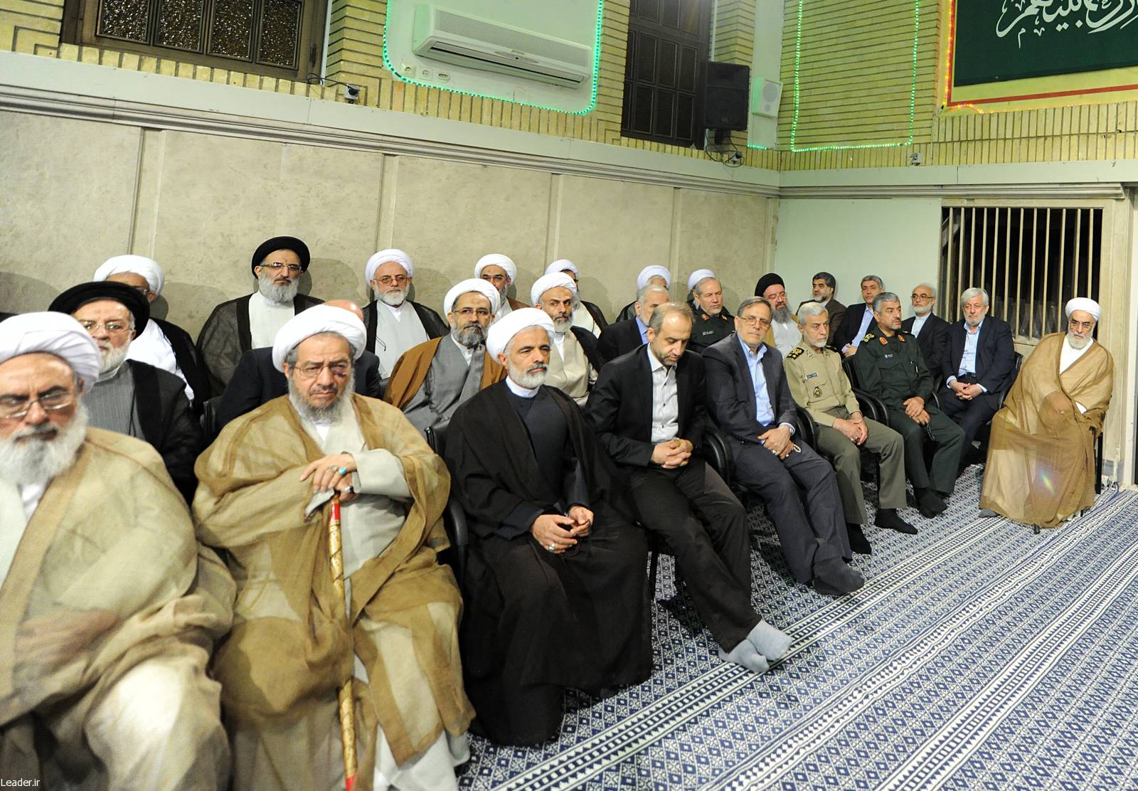 تصاویر : دیدار مسئولان نظام، سفیران کشورهای اسلامی با مقام معظم رهبری