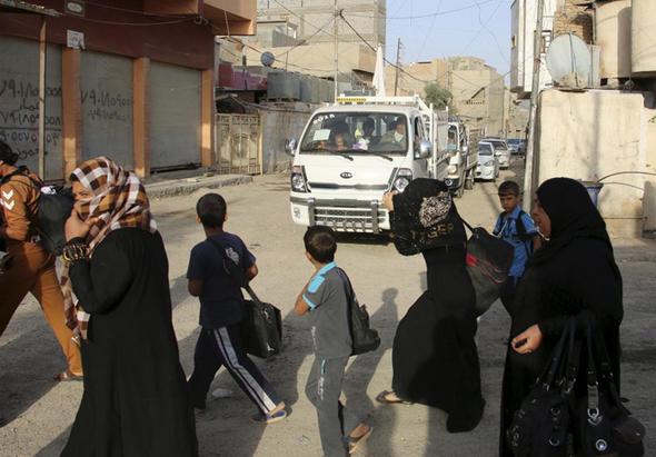 تصاویر : فرار مردم رمادی از داعش