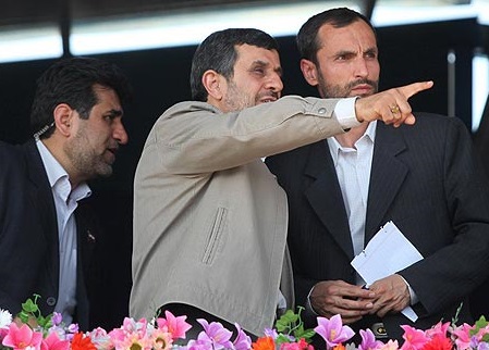بیانیه احمدی نژاد: بقایی فردی مومن، انقلابی و کاملا پاک‌دست است؛ تا آخر از او دفاع خواهم کرد