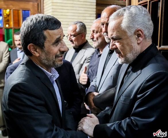 عکس : نگاه معنی دار محمدرضا رحیمی به احمدی‌نژاد