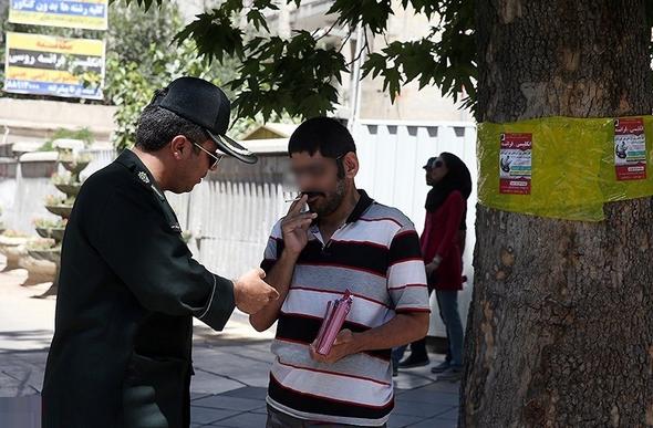 تصاویر : تذکر پلیس به روزه خواران در تهران
