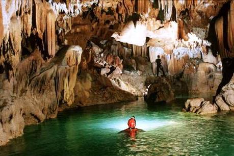 غار زیبای سانگ دونگ ویتنام