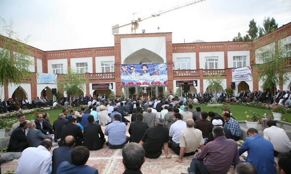 تصاویر : حضور یادگار امام در مراسم بزرگداشت شهید عباسعلی ناطق نوری
