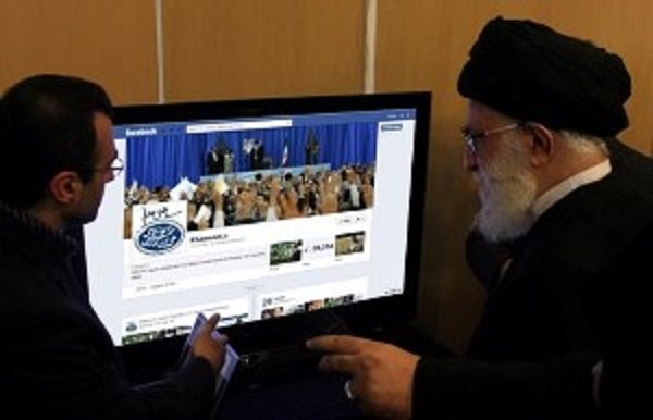 ماجرای عکس جعلی رهبر معظم انقلاب در اینترنت ماجرای عکس جعلی رهبر معظم انقلاب در اینترنت