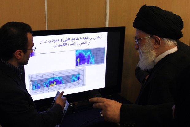 ماجرای عکس جعلی رهبر معظم انقلاب در اینترنت ماجرای عکس جعلی رهبر معظم انقلاب در اینترنت