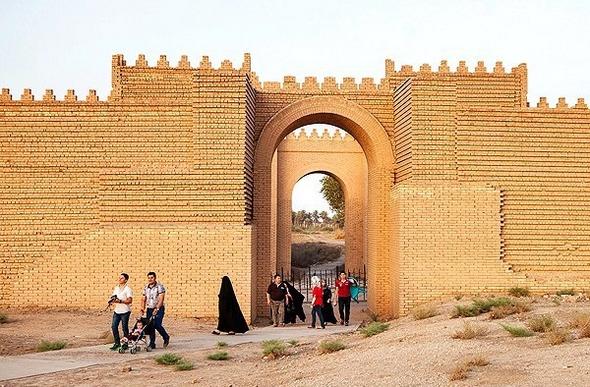 تصاویر : زندگی در خطرناکترین نقطه جهان تصاویر : زندگی در خطرناکترین نقطه جهان