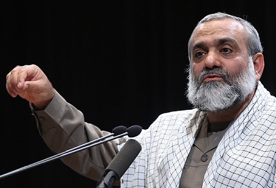 سردار نقدی: تحریم ها هر لحظه ممکن است برگردد؛ کدام سرمایه دار غربی عاقلی حاضر است در ایران سرمایه گذاری کند؟ / فکر کردیم تکنولوژی موتور بوئینگ را می آورند ولی مک دونالد آوردند!