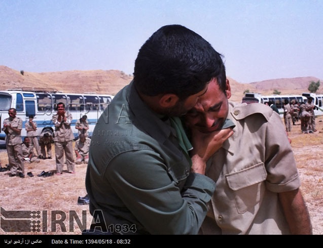 تصاویر: ورود نخستین گروه از آزادگان به خاک میهن اسلامی