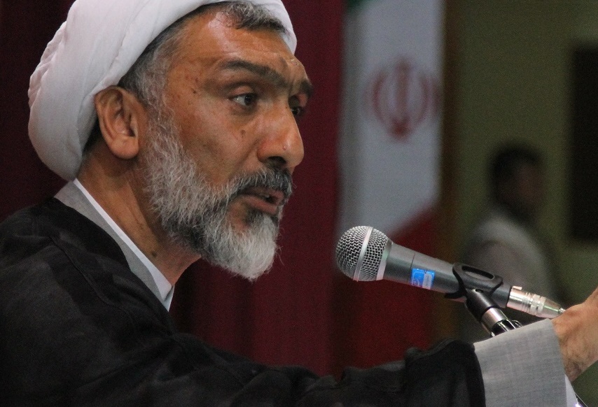 پورمحمدی: برخی می&zwnj;گویند چرا برای مقامات خارجی فرش قرمز پهن می&zwnj;کنید؟ / فابیوس به عنوان مقام رسمی به ایران می آید نه متهم / او کسی نیست که حامل پیامی برای تهران باشد
