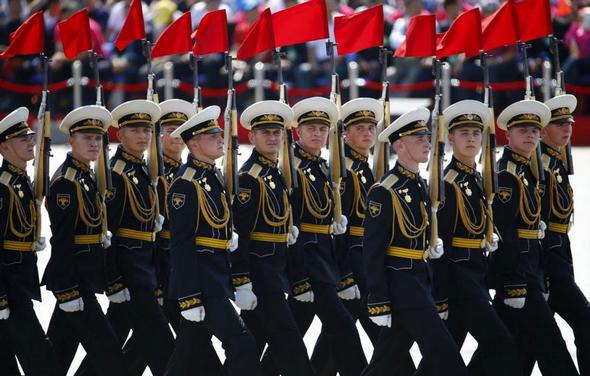 تصاویر : رژه نظامی در چین‎