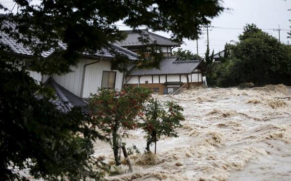 تصاویر : شمال و شرق ژاپن در زیر آب