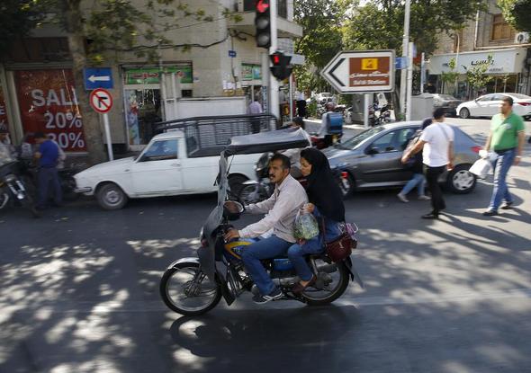 تصاویر : تهران از نگاه رويترز