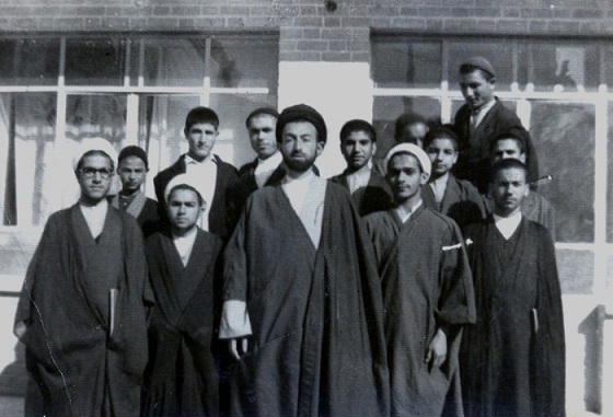 روحانی، شاگرد شهید بهشتی/ عکس