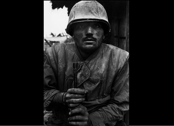 تصاویر : عکاسی در یک قدمیِ مرگ