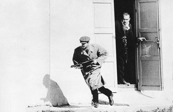 تصاویر : عکاسی در یک قدمیِ مرگ