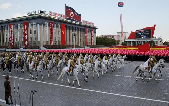 تصاویر : بزرگترین رژه نظامی کره شمالی تصاویر : بزرگترین رژه نظامی کره شمالی