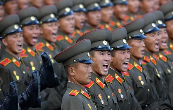 تصاویر : بزرگترین رژه نظامی کره شمالی تصاویر : بزرگترین رژه نظامی کره شمالی