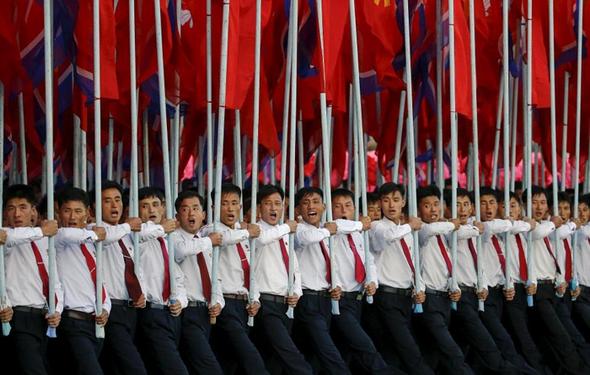 تصاویر : بزرگترین رژه نظامی کره شمالی تصاویر : بزرگترین رژه نظامی کره شمالی