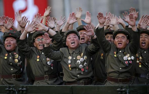 تصاویر : بزرگترین رژه نظامی کره شمالی