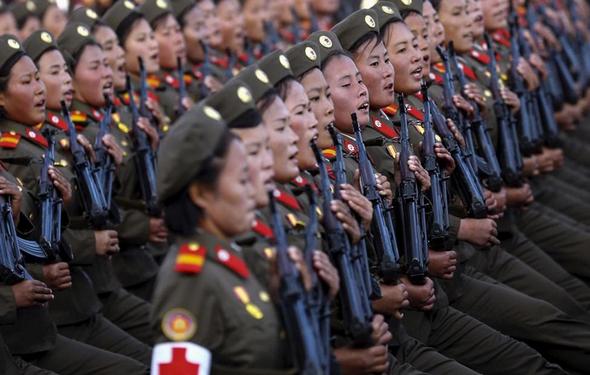 تصاویر : بزرگترین رژه نظامی کره شمالی تصاویر : بزرگترین رژه نظامی کره شمالی