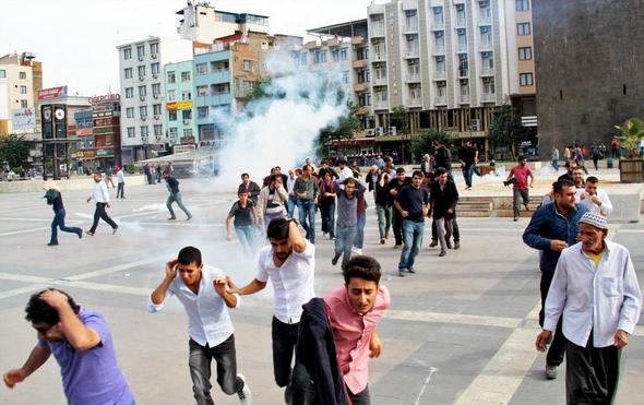 تصاویر : سوگواری و اعتراض در ترکیه