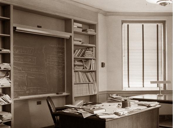 تصاویر : خانه اینشتین ساعتی پس از مرگ