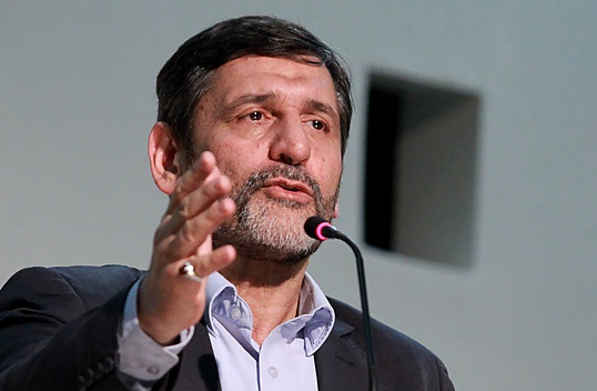 یک موی گندیده کسانی که «تندرو» خطاب می شوند را به کسانی که از کلمات قشنگی چون «اعتدال» استفاده می کنند، نمیدهیم / برخ 13 ابان را تبدیل به روز مهرورزی به آمریکا کرده اند یک موی گندیده کسانی که «تندرو» خطاب می شوند را به کسانی که از کلمات قشنگی چون «اعتدال» استفاده می کنند، نمیدهیم / برخ 13 ابان را تبدیل به روز مهرورزی به آمریکا کرده اند