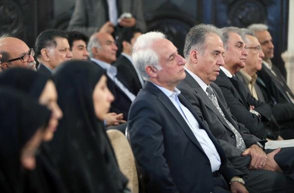 تصاویر :  دیدار برگزیدگان جشنواره ملی تلاشگران کیفیت با آیت الله هاشمی