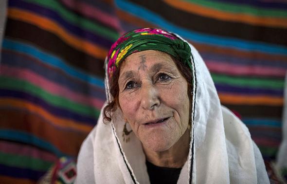 تصاویر : چهره عجیب زنان بربر تصاویر : چهره عجیب زنان بربر