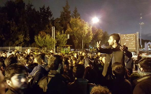 تصاویر : حواشی سخنرانی مطهری در شیراز