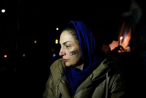 تصاویر : همدردی ایرانی‌ها با مردم فرانسه