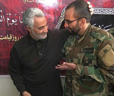 تصویر شهید مدافع حرم در کنار سردار سلیمانی 12 ساعت قبل از شهادت