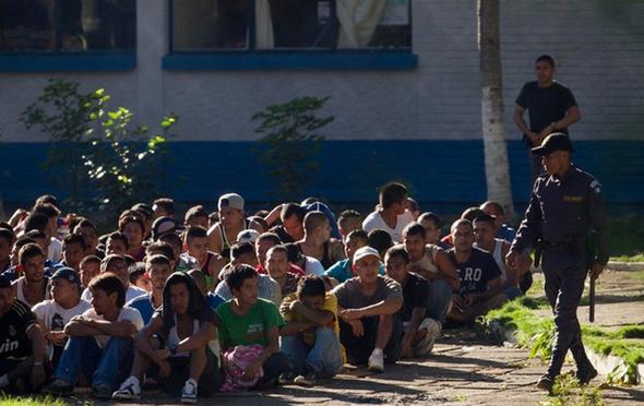 تصاویر : شورش مرگبار زندانیان در گواتمالا