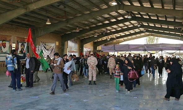 تصاویر : خروج زائران اربعین حسینی از مرز مهران