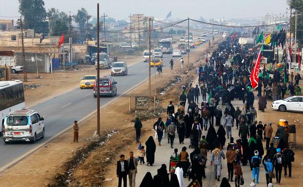 تصاویر : راهپیمایی عظیم زائران اربعین حسینی