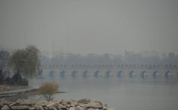 تصاویر : اصفهان در دود